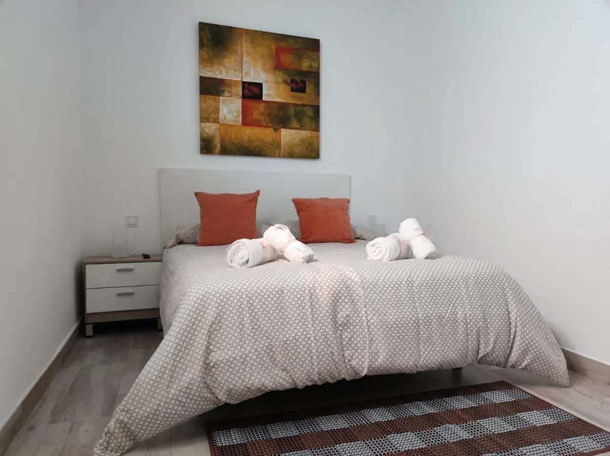 فيلا Casa Piramide 1 Terraza Y Parking Privado إيكود ذي لوس فينوس 0*,  إسبانيا